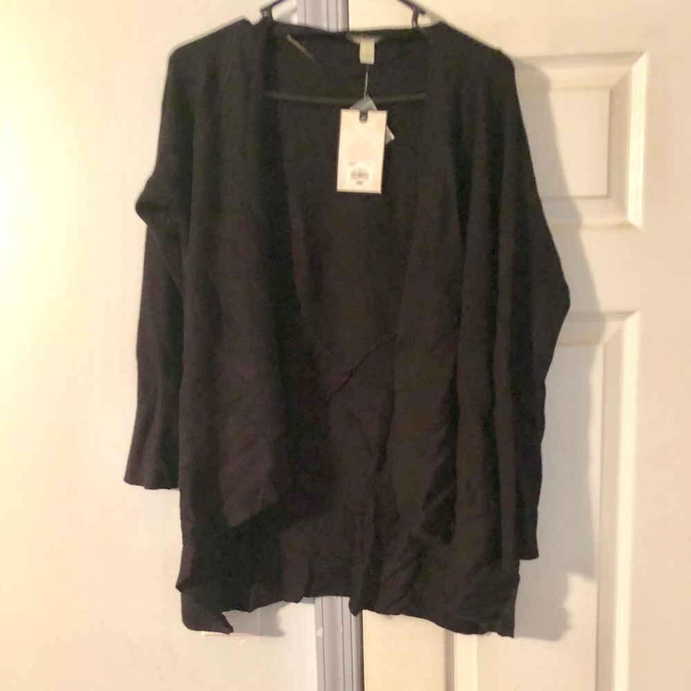 Dana Buchman Black cardigan drape front